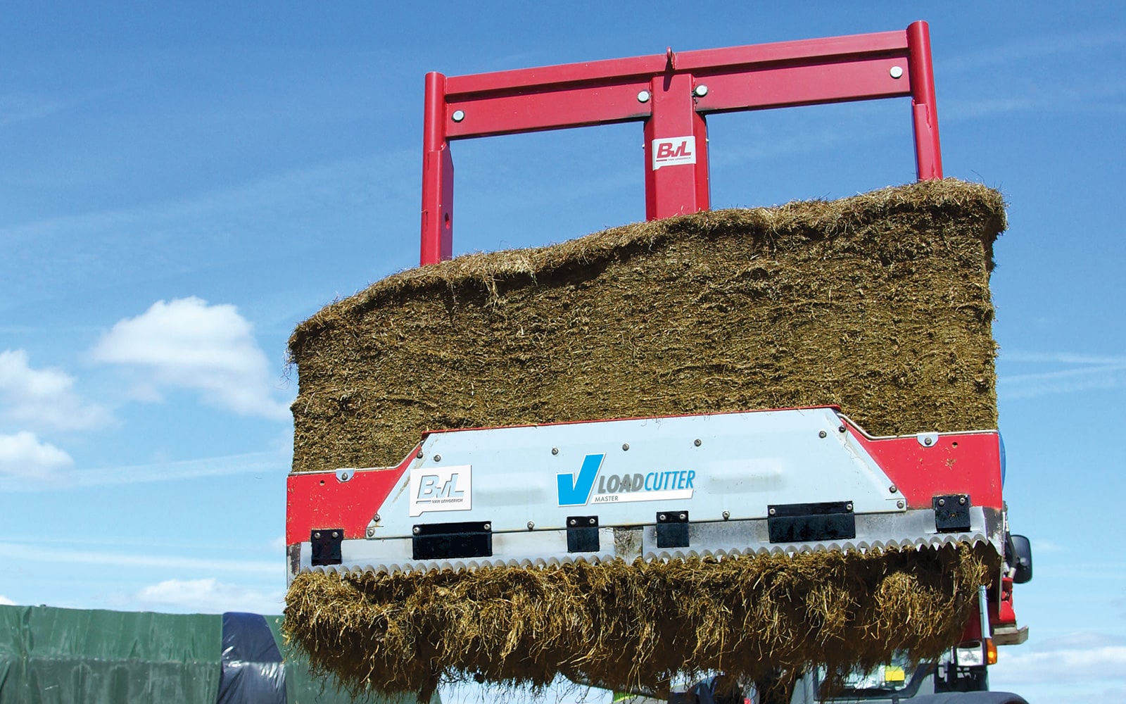 Silage block cutter V-LOAD Cutter Master