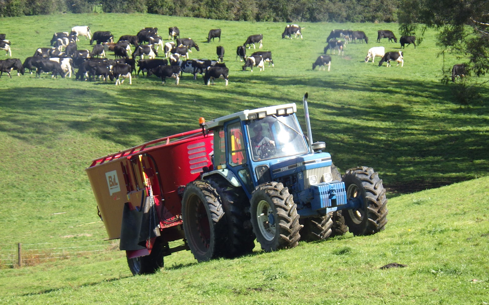 Mixer wagon V-MIX Plus 13 to 30-2S