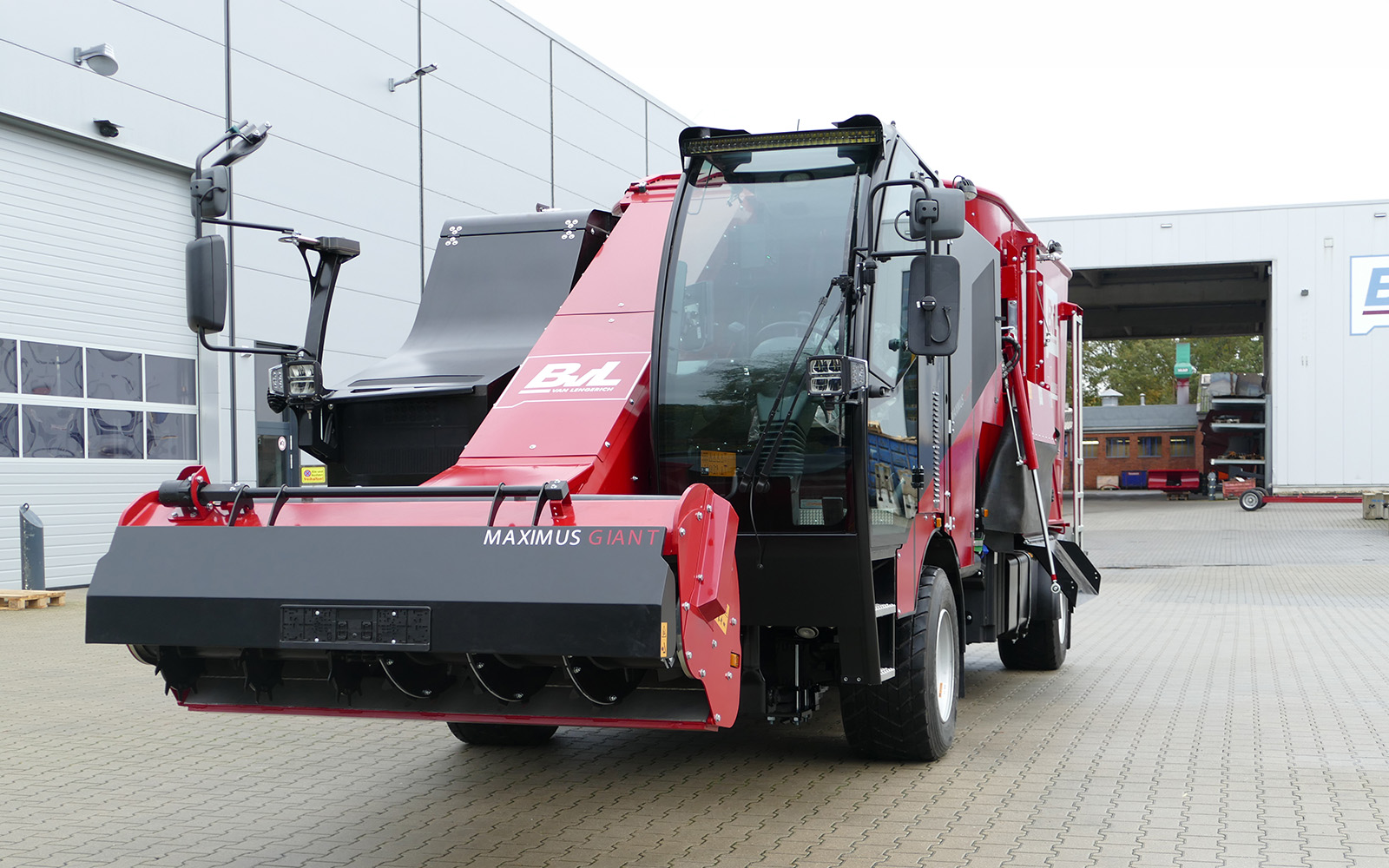 Mixer wagon V-MIX Drive Maximus Giant 2S