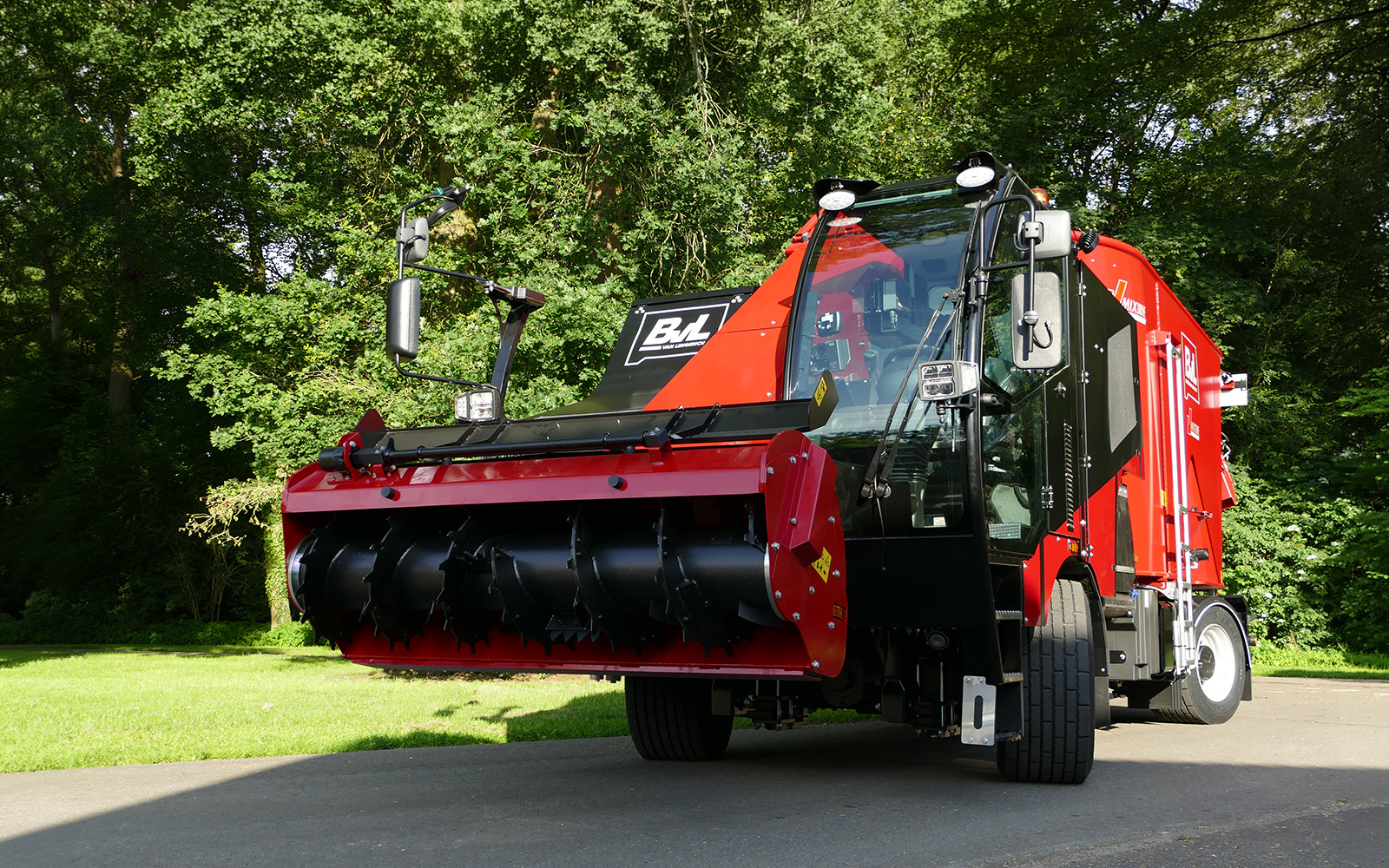 Mixer wagon V-MIX Drive Maximus Giant 2S